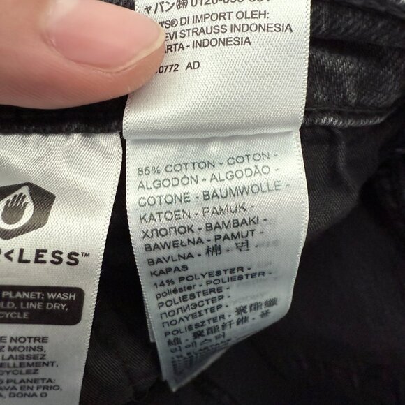 Levis Jeans Womens 28x25 Black Ribcage Straight Ankle Stretch - Picture 4 of 13